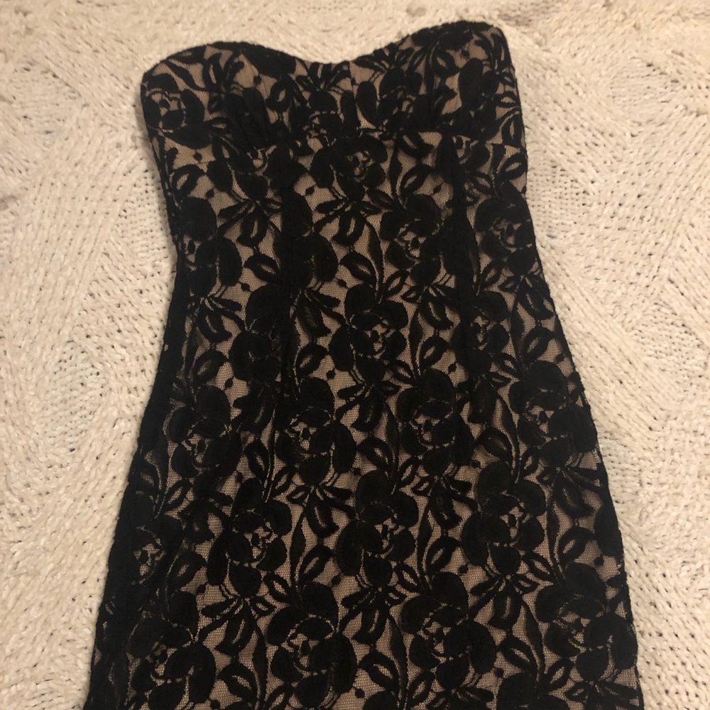 Twenty One Brand Strapless Black Floral Lace & Cream Short Dress
